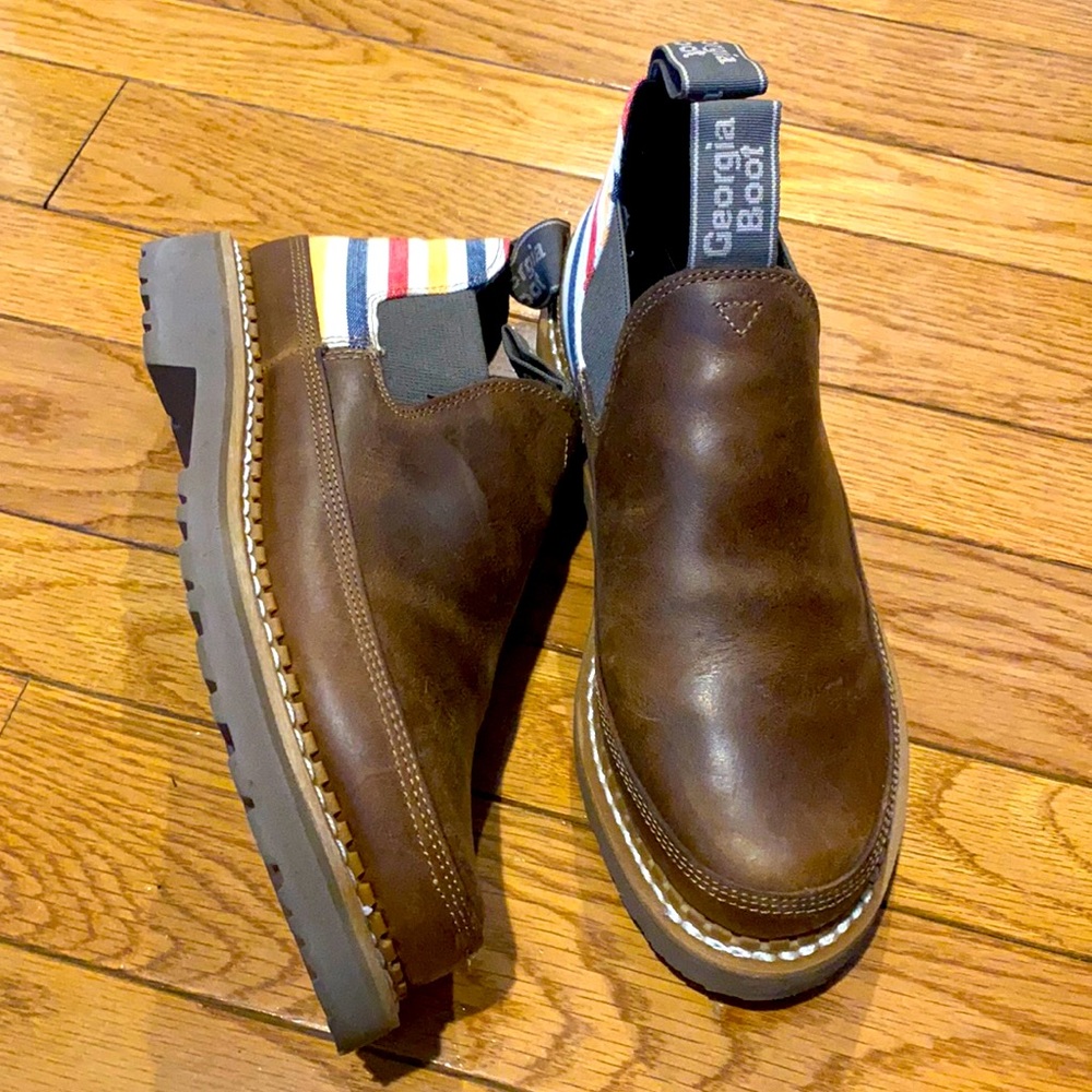 Like NEW Georgia Boot, brown with a pop of color!